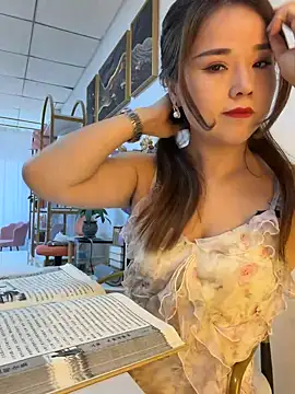 Xiaoxiao-y online show from April 2026 09:00:01 AM