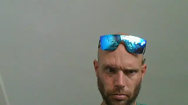 CaptCraker online show from May 2026 09:01:02 PM