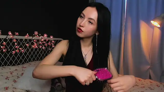 lizaa breeze online show from May 2026 04:28:02 PM