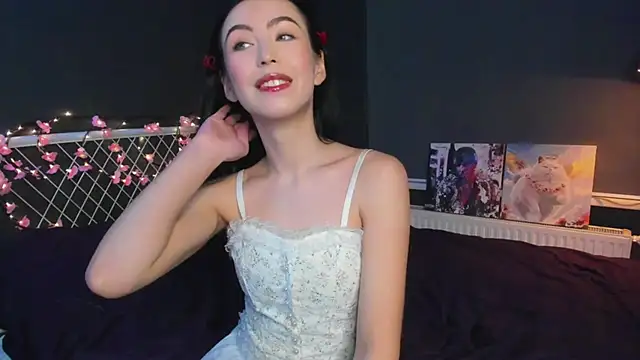 lizaa breeze online show from April 2026 05:30:02 PM