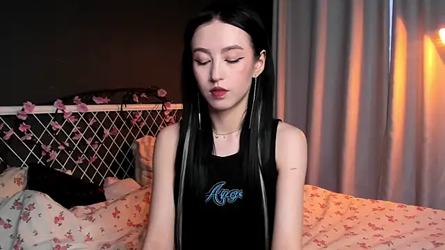Snapshot of lizaa_breeze chatting on July 2026 05:46:01 PM lizaa breeze online show from July 2026 05:46:01 PM