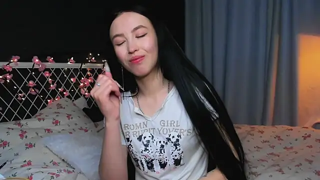 lizaa breeze online show from June 2026 05:32:01 PM