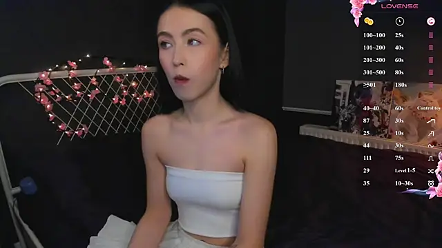 lizaa breeze online show from March 2026 05:03:02 PM