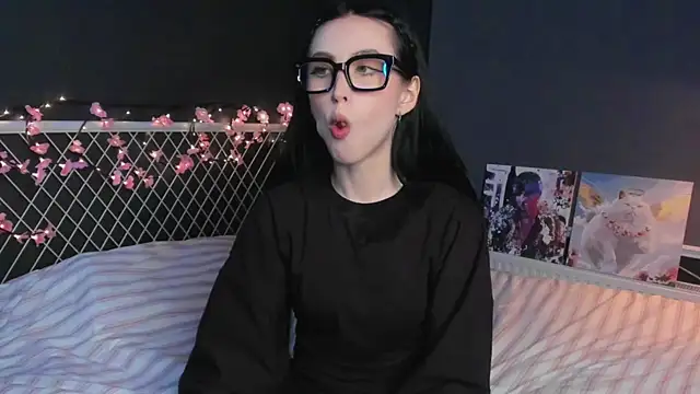 lizaa breeze online show from April 2026 05:27:02 PM