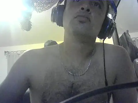 Snapshot of Relk130p chatting on May 2026 06:53:01 AM Relk130p online show from May 2026 06:53:01 AM