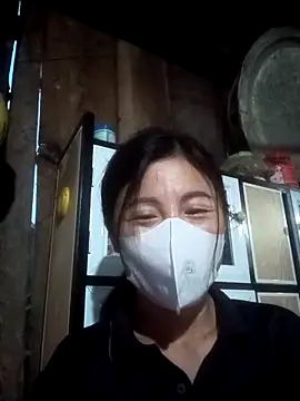 Snapshot of IORio_2X chatting on April 2026 11:28:02 AM IORio 2X online show from April 2026 11:28:02 AM