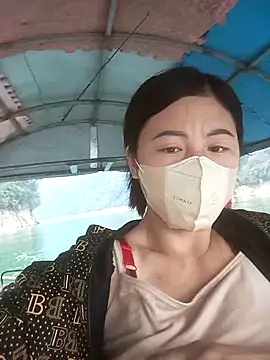 Snapshot of IORio_2X chatting on April 2026 01:53:01 AM IORio 2X online show from April 2026 01:53:01 AM