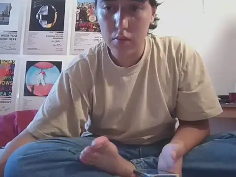 amartinezszz online show from May 2026 12:21:02 AM