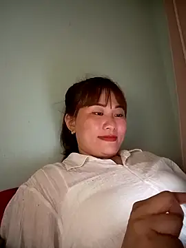 Snapshot of Lucxy-ki6 chatting on June 2026 01:11:01 PM Lucxy-ki6 online show from June 2026 01:11:01 PM