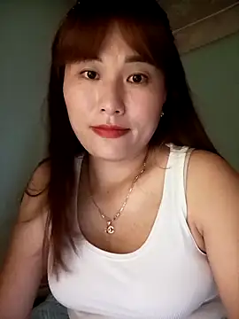 Snapshot of Lucxy-ki6 chatting on June 2026 01:05:02 PM Lucxy-ki6 online show from June 2026 01:05:02 PM