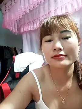 Snapshot of Lucxy-ki6 chatting on June 2026 10:48:01 PM Lucxy-ki6 online show from June 2026 10:48:01 PM