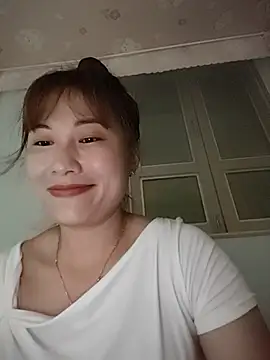 Snapshot of Lucxy-ki6 chatting on July 2026 03:35:01 PM Lucxy-ki6 online show from July 2026 03:35:01 PM