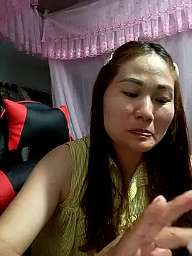 Snapshot of Lucxy-ki6 chatting on June 2026 01:33:02 PM Lucxy-ki6 online show from June 2026 01:33:02 PM