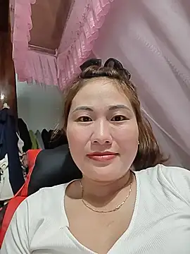 Snapshot of Lucxy-ki6 chatting on June 2026 08:08:01 AM Lucxy-ki6 online show from June 2026 08:08:01 AM
