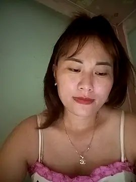 Snapshot of Lucxy-ki6 chatting on June 2026 04:32:01 AM Lucxy-ki6 online show from June 2026 04:32:01 AM