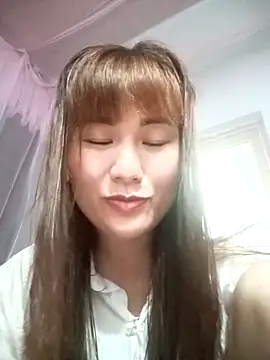 Snapshot of Lucxy-ki6 chatting on May 2026 04:01:01 AM Lucxy-ki6 online show from May 2026 04:01:01 AM
