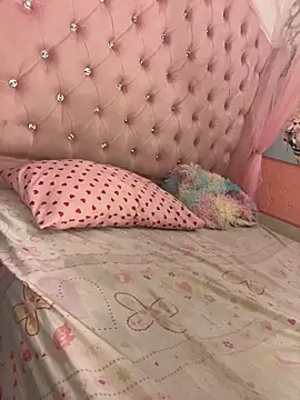 Hopeluna online show from April 2026 09:10:01 PM
