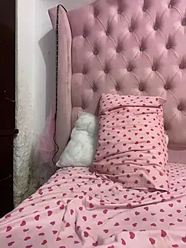 Hopeluna online show from March 2026 02:20:02 AM