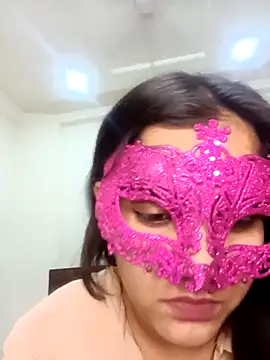 Hottymahi7 online show from March 2026 06:09:01 PM