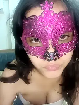 Hottymahi7 online show from April 2026 11:20:02 PM