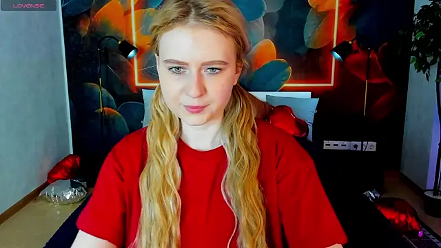 Shiny Liss online show from April 2026 01:34:01 AM