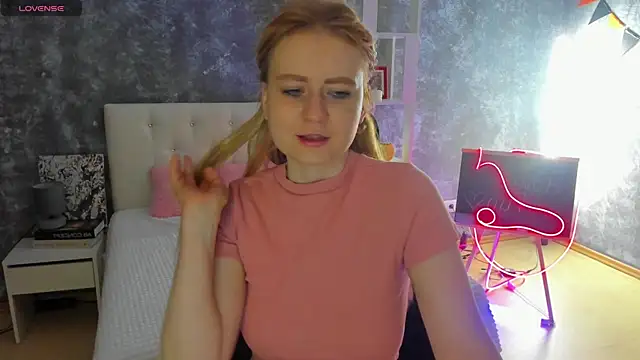 Shiny Liss online show from May 2026 01:41:02 AM