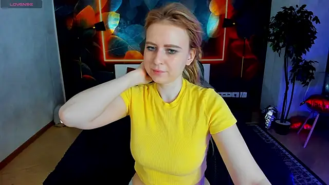 Shiny Liss online show from April 2026 01:32:01 AM