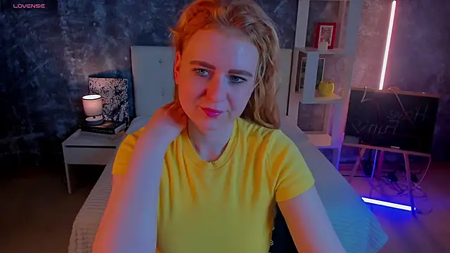 Shiny Liss online show from May 2026 01:44:02 AM