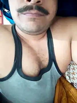 Snapshot of Decentlover67 chatting on April 2026 03:06:01 PM Decentlover67 online show from April 2026 03:06:01 PM