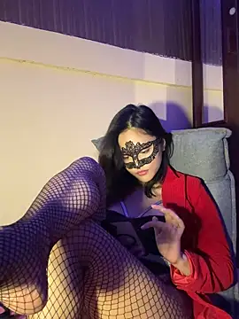 Snapshot of Kiee_19 chatting on May 2026 07:17:01 PM Kiee 19 online show from May 2026 07:17:01 PM