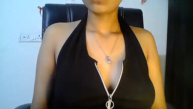 Hot Deepansi02 online show from May 2026 05:52:01 PM