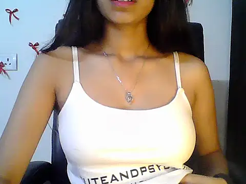 Hot Deepansi02 online show from May 2026 04:27:01 PM
