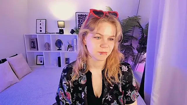 ElizabethVane online show from May 2026 05:22:01 AM