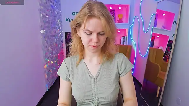 ElizabethVane online show from April 2026 05:30:01 PM
