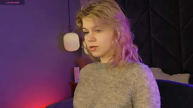 ElizabethVane online show from April 2026 05:47:01 AM