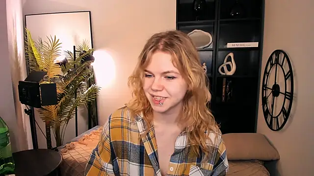 ElizabethVane online show from June 2026 05:35:01 AM
