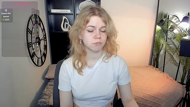 ElizabethVane online show from June 2026 06:52:02 AM