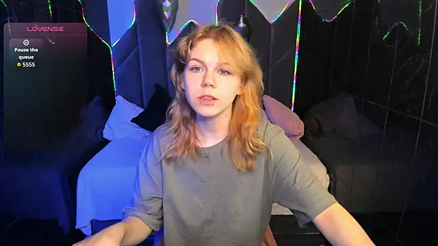 ElizabethVane online show from April 2026 05:45:02 AM