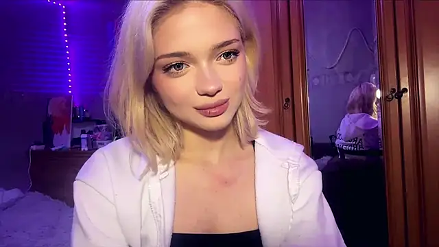 StacyChocopay online show from May 2026 11:44:01 PM