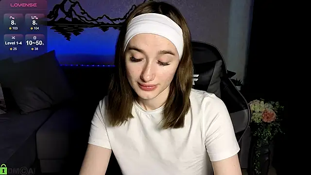 Snapshot of Lady_Sunrise12 chatting on May 2026 12:53:03 AM Lady Sunrise12 online show from May 2026 12:53:03 AM