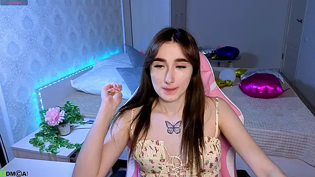 Lady Sunrise12 online show from March 2026 01:07:01 AM