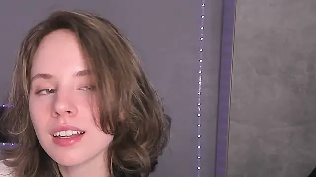 CrystaLeah online show from March 2026 08:19:01 AM