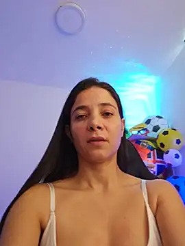 Snapshot of miaeyex chatting on June 2026 12:03:03 PM miaeyex online show from June 2026 12:03:03 PM