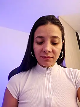 Snapshot of miaeyex chatting on April 2026 12:01:01 PM miaeyex online show from April 2026 12:01:01 PM