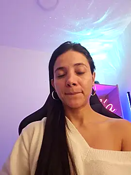 Snapshot of miaeyex chatting on May 2026 12:06:01 PM miaeyex online show from May 2026 12:06:01 PM