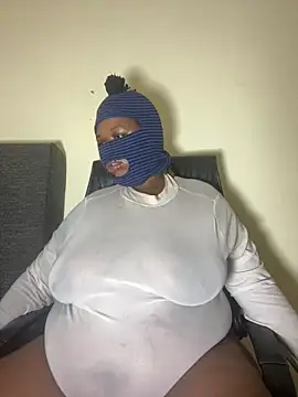NaughtyGirl0000 online show from May 2026 06:32:01 AM