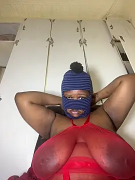 NaughtyGirl0000 online show from May 2026 04:15:02 PM