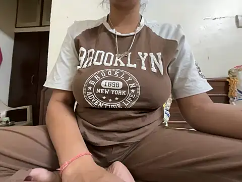 Noor Sexy02 online show from April 2026 04:08:02 PM