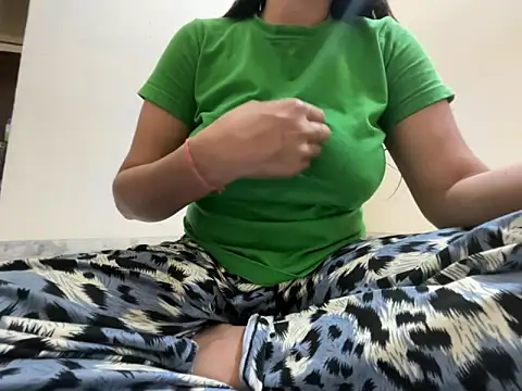 Noor Sexy02 online show from June 2026 10:31:01 AM