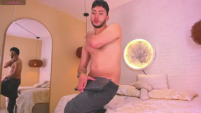 Dylan vega01 online show from March 2026 04:02:02 PM